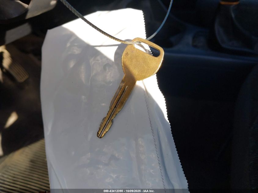 2000 Honda Civic Ex VIN: 1HGEJ8145YL075615 Lot: 43412398