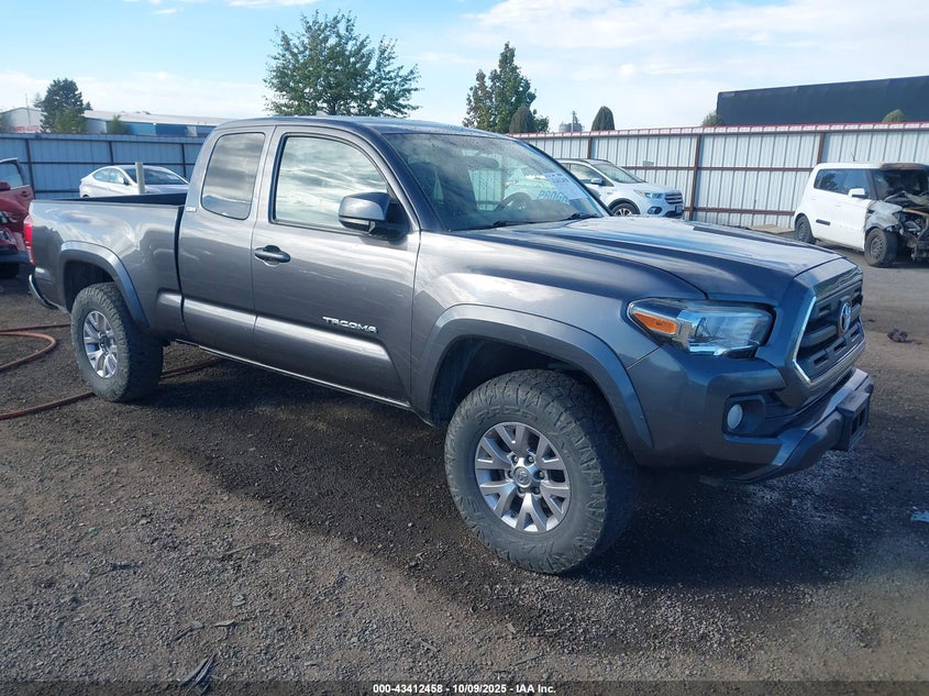 TOYOTA TACOMA SR5