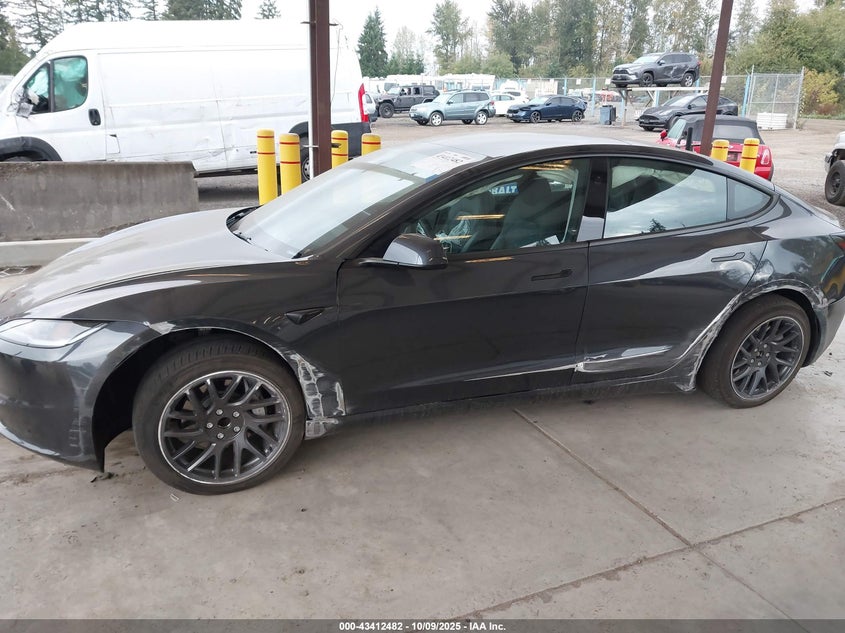2025 Tesla Model 3 Long Range Rear-Wheel Drive VIN: 5YJ3E1EA5SF004300 Lot: 43412482