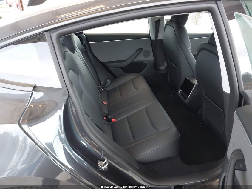 2025 Tesla Model 3 Long Range Rear-Wheel Drive VIN: 5YJ3E1EA5SF004300 Lot: 43412482
