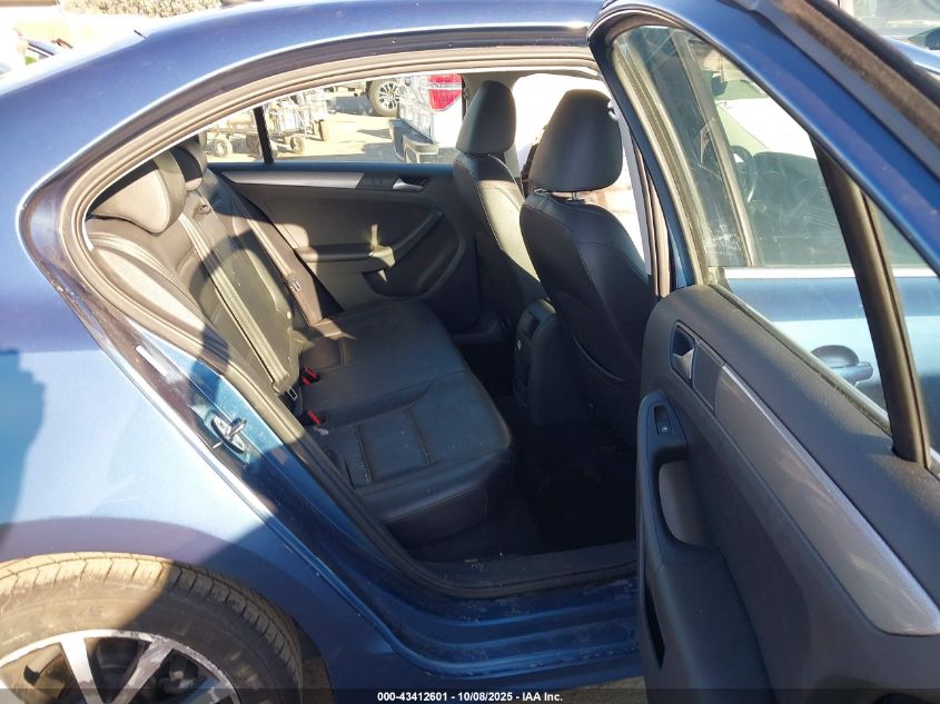 2018 Volkswagen Jetta 1.4T Se/1.4T Wolfsburg Edition VIN: 3VWDB7AJ4JM225061 Lot: 43412601