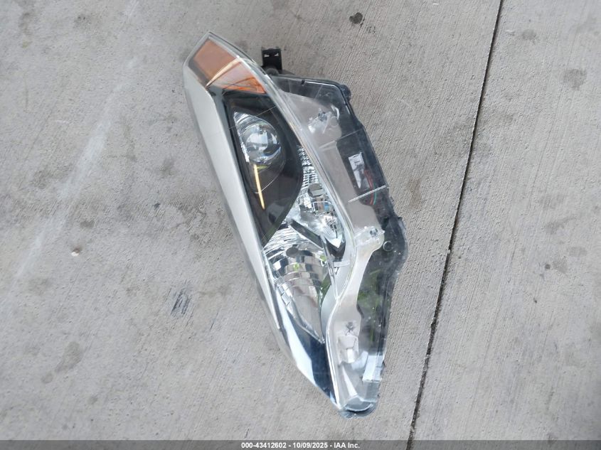 2016 Toyota Corolla S Plus VIN: 5YFBURHE4GP561366 Lot: 43412602