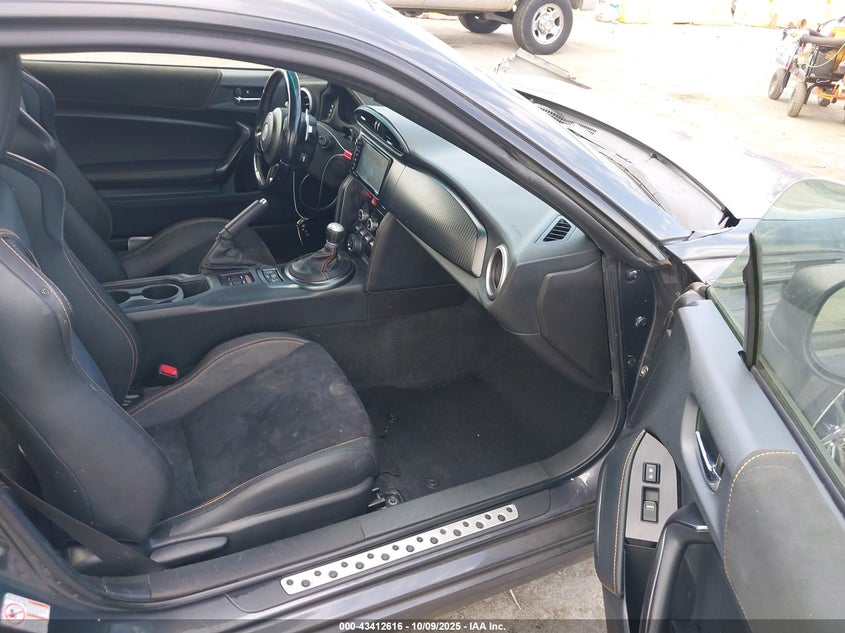 2017 TOYOTA 86 860 SPECIAL EDITION JF1ZNAA19H8707896