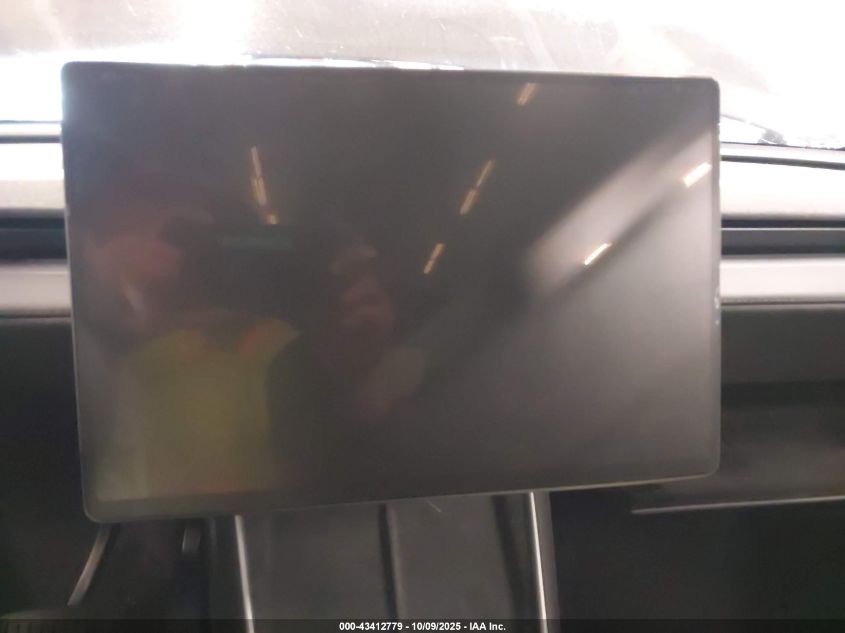 2026 Tesla Model Y Long Range Dual Motor All-Wheel Drive/Long Range Launch Series VIN: 7SAYGDEE2TF376069 Lot: 43412779