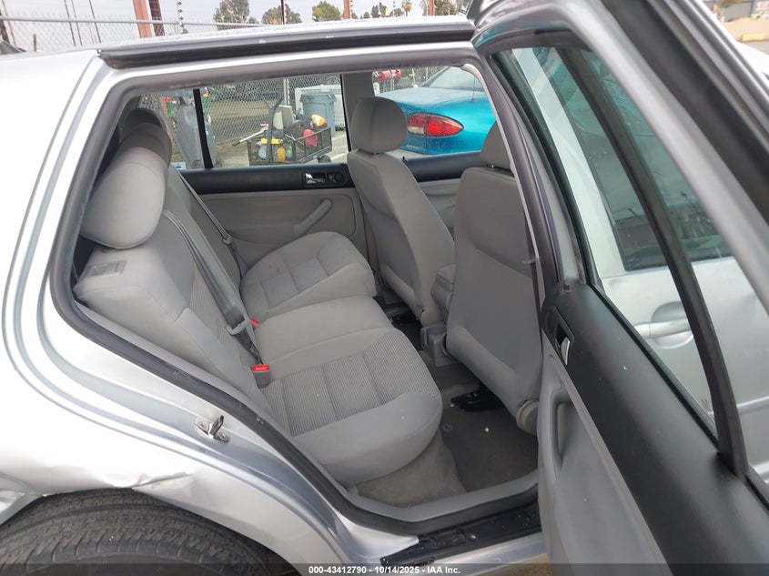 2004 Volkswagen Golf Gls 2.0L VIN: 9BWGL61J944031901 Lot: 43412790