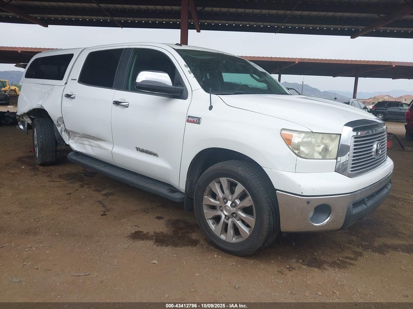 TOYOTA TUNDRA PLATINUM 5.7L V8