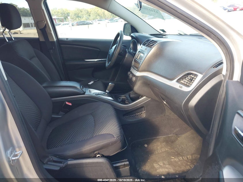 2013 DODGE JOURNEY SXT 3C4PDCBG6DT570690