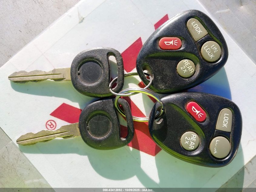 2000 Cadillac Escalade Standard VIN: 1GYEK13R0YR166066 Lot: 43412892