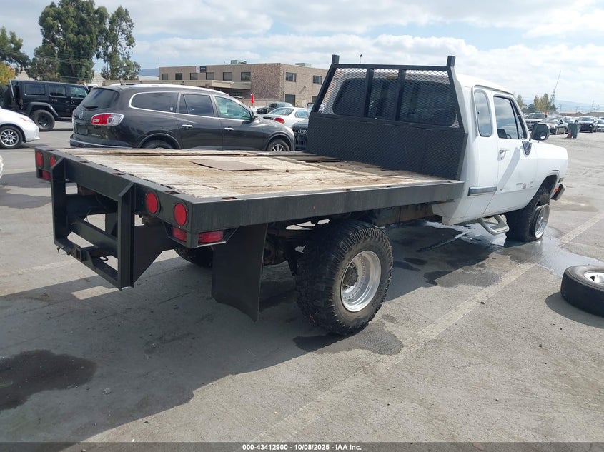 DODGE W-SERIES 1992 3B7KM23C0NM544923 Photo 4