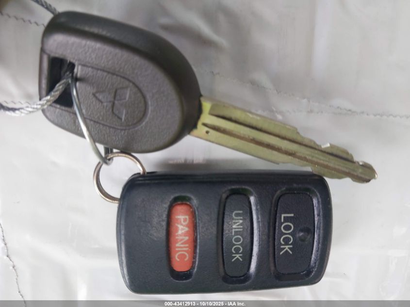 2002 Mitsubishi Montero Limited VIN: JA4MW51R22J057138 Lot: 43412913