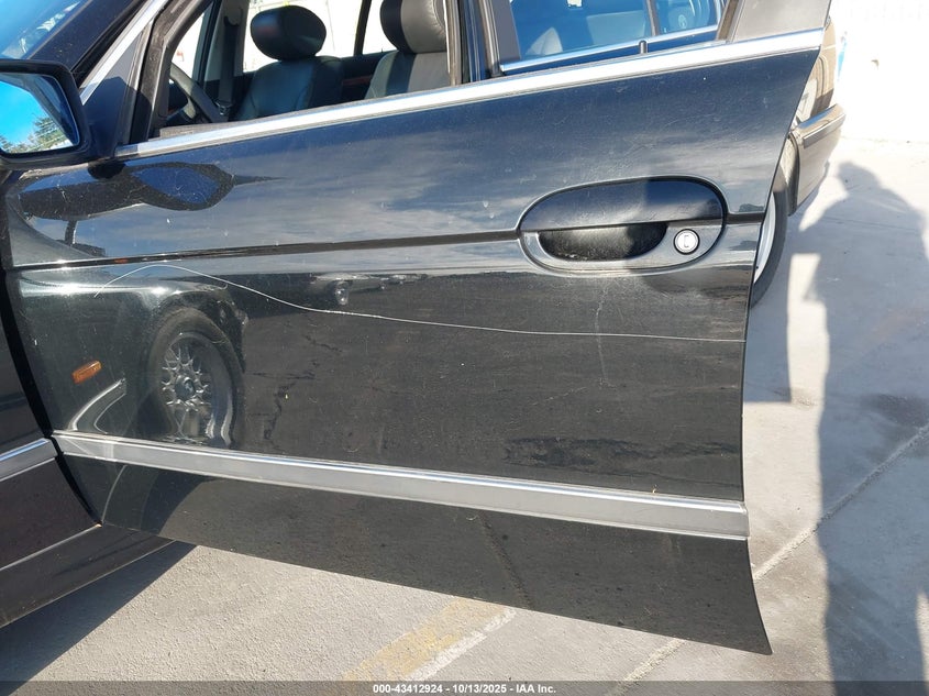 2000 BMW 528I VIN: WBADM5340YBY18231 Lot: 43412924