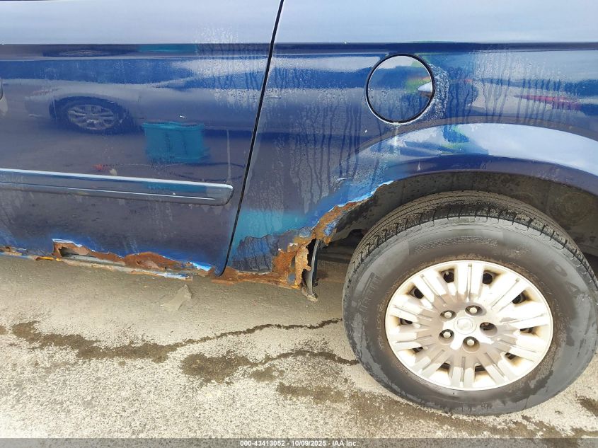 2005 Chrysler Town & Country Lx VIN: 2C4GP44R15R113477 Lot: 43413052