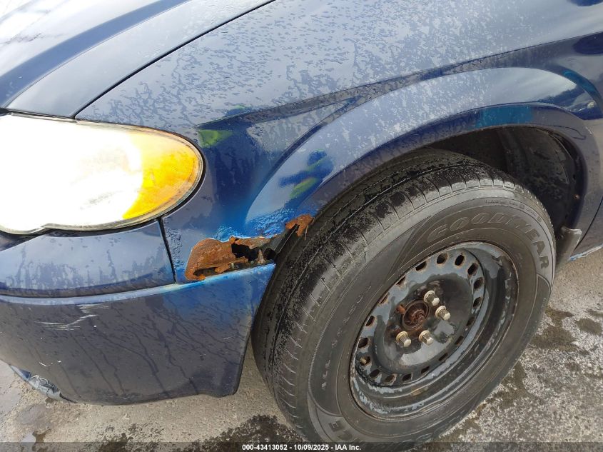 2005 Chrysler Town & Country Lx VIN: 2C4GP44R15R113477 Lot: 43413052