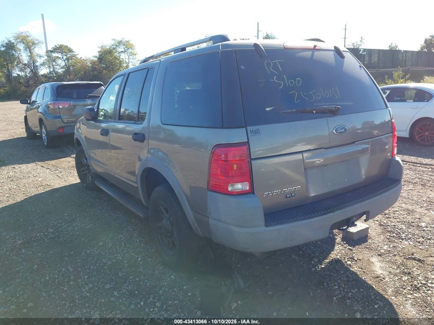 1FMZU72E12ZA78794 2002 FORD EXPLORER photo no. 3
