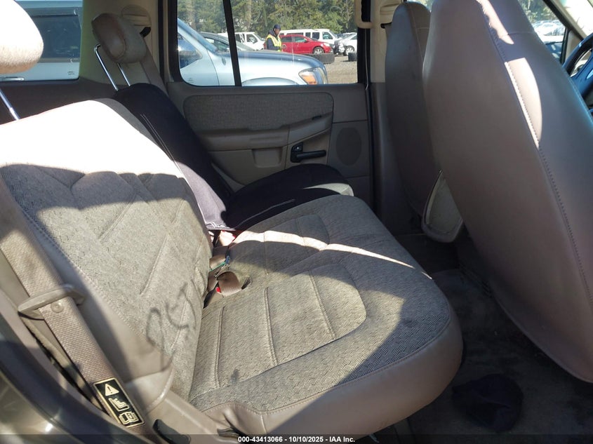 1FMZU72E12ZA78794 2002 FORD EXPLORER photo no. 8