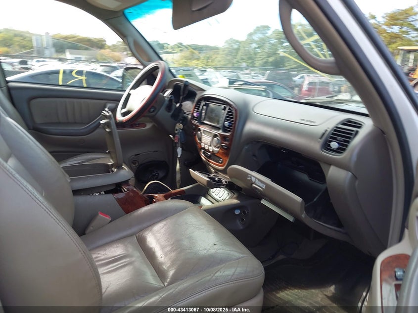 5TDBT48A75S251607 2005 TOYOTA SEQUOIA photo no. 5