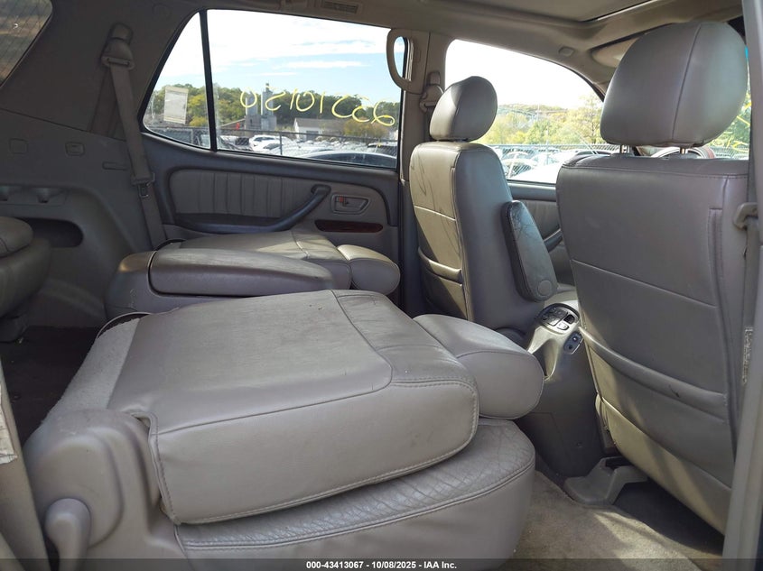 5TDBT48A75S251607 2005 TOYOTA SEQUOIA photo no. 8