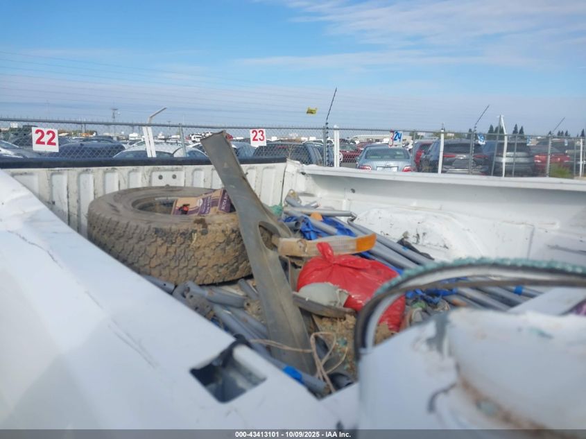 2002 GMC Sierra 1500 Standard VIN: 1GTEK14T72Z161423 Lot: 43413101