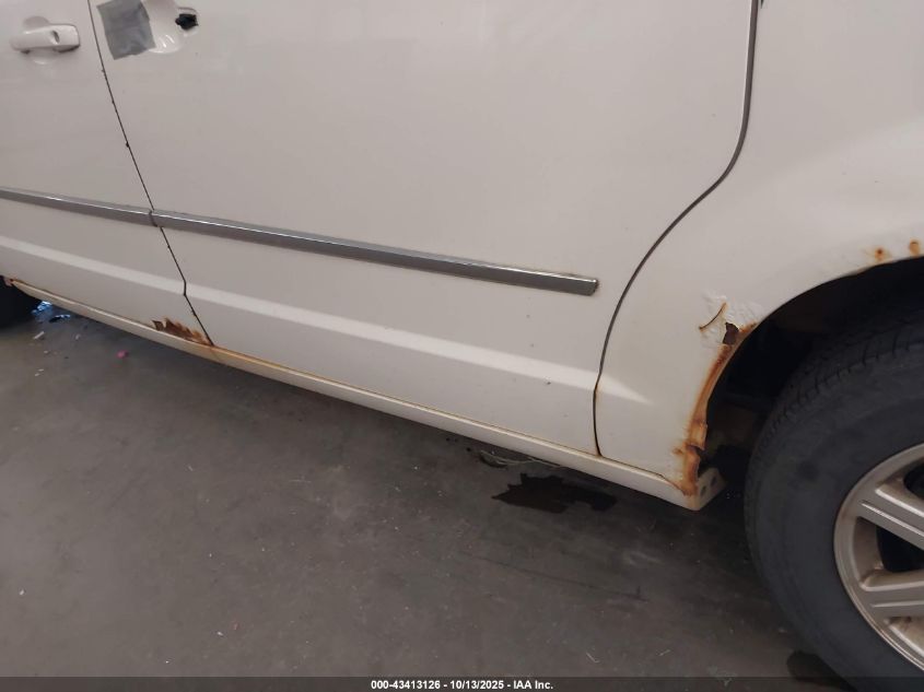 2010 Chrysler Town & Country Touring VIN: 2A4RR5D15AR212357 Lot: 43413126