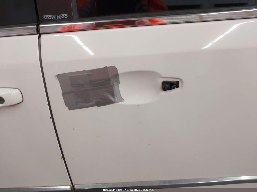 2010 Chrysler Town & Country Touring VIN: 2A4RR5D15AR212357 Lot: 43413126