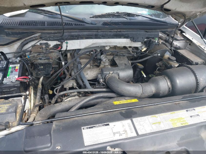 2000 Ford F-150 Work Series/Xl/Xlt VIN: 1FTZF1724YNB17131 Lot: 43413129