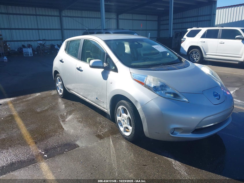 NISSAN LEAF SL