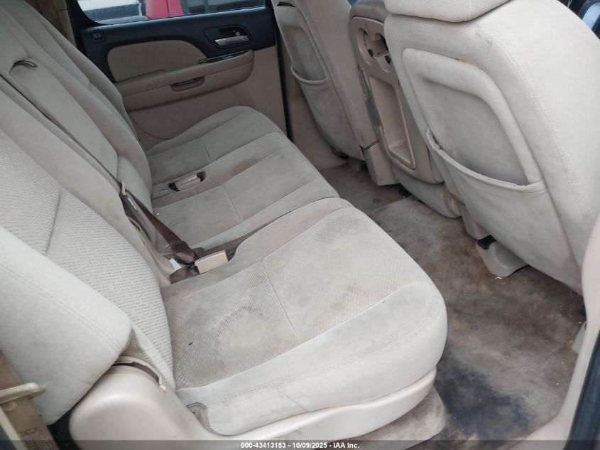 2007 Chevrolet Suburban 1500 Ls VIN: 1GNFC160X7R232116 Lot: 43413153