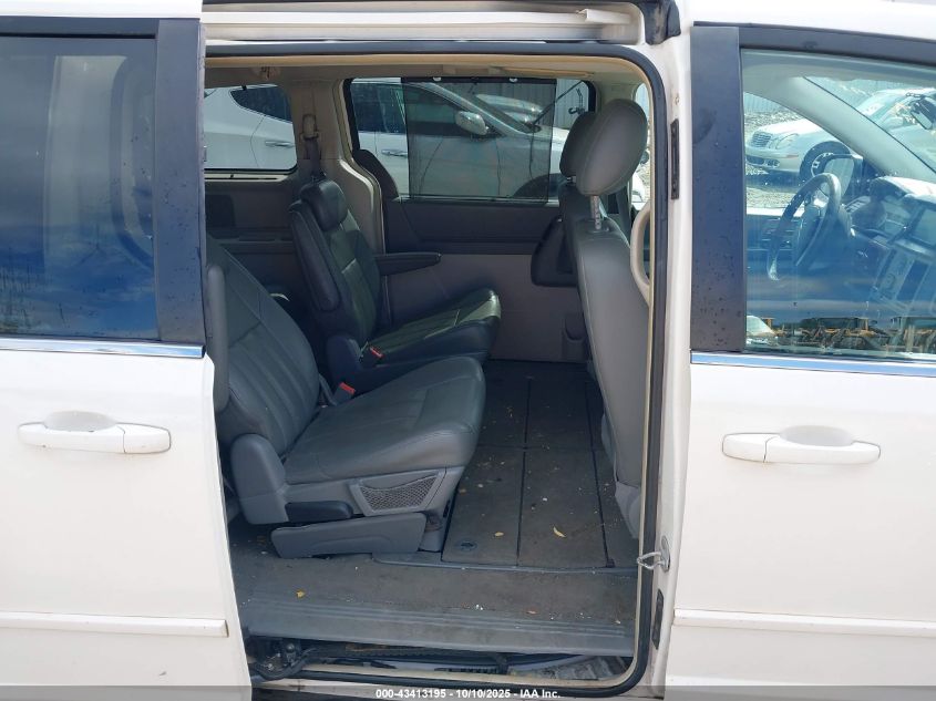 2008 Chrysler Town & Country Touring VIN: 2A8HR54P88R783575 Lot: 43413195