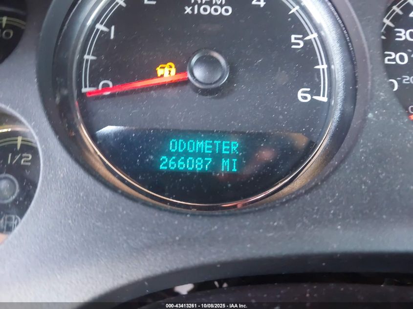 2011 GMC Yukon Xl 1500 Denali VIN: 1GKS2MEFXBR249187 Lot: 43413261