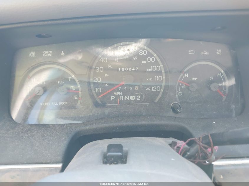 1998 Ford Crown Victoria Lx VIN: 2FAFP74W7WX117975 Lot: 43413270