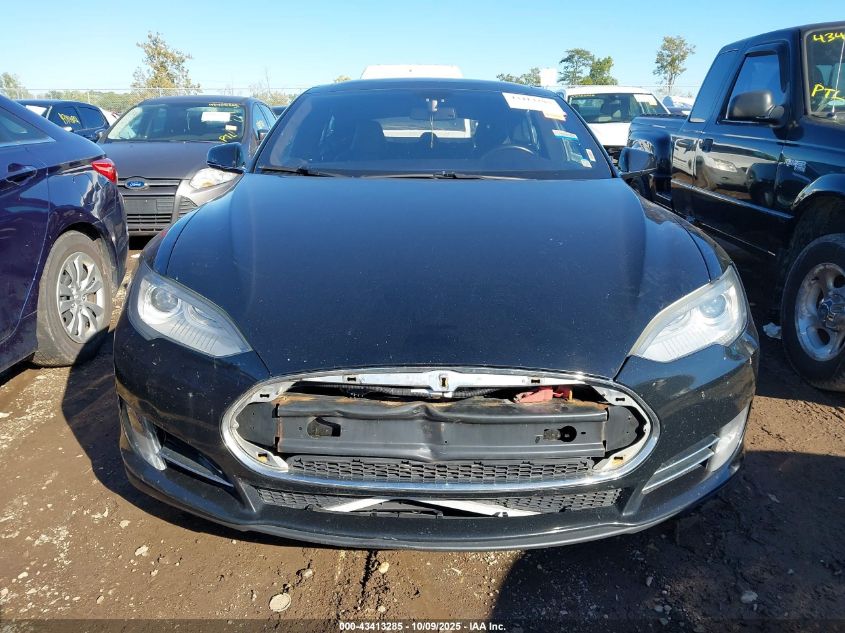 2013 Tesla Model S VIN: 5YJSA1CN0DFP07724 Lot: 43413285