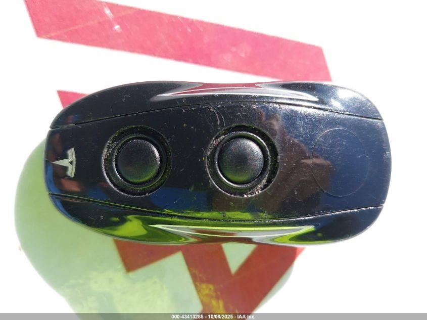 2013 Tesla Model S VIN: 5YJSA1CN0DFP07724 Lot: 43413285