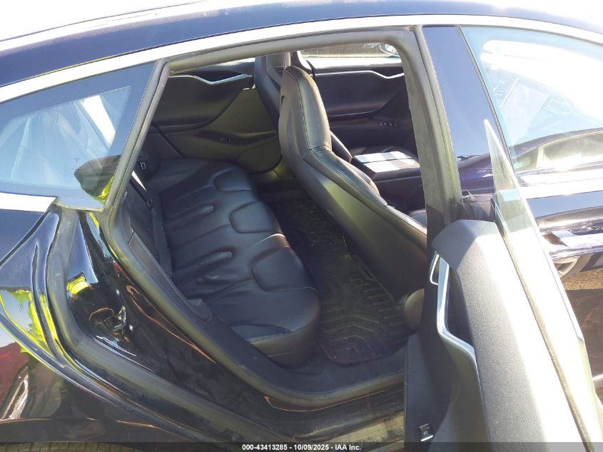 2013 Tesla Model S VIN: 5YJSA1CN0DFP07724 Lot: 43413285