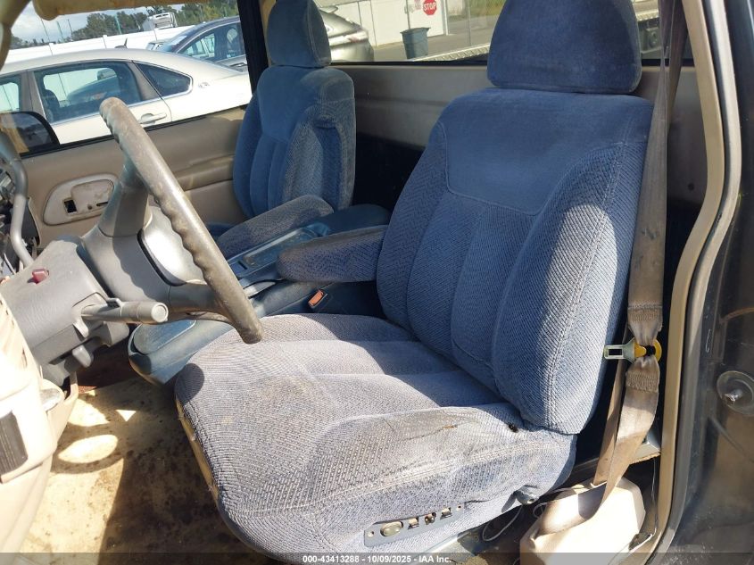 1998 GMC Sierra 1500 Sl Wideside VIN: 1GTEC14W3WZ553375 Lot: 43413288