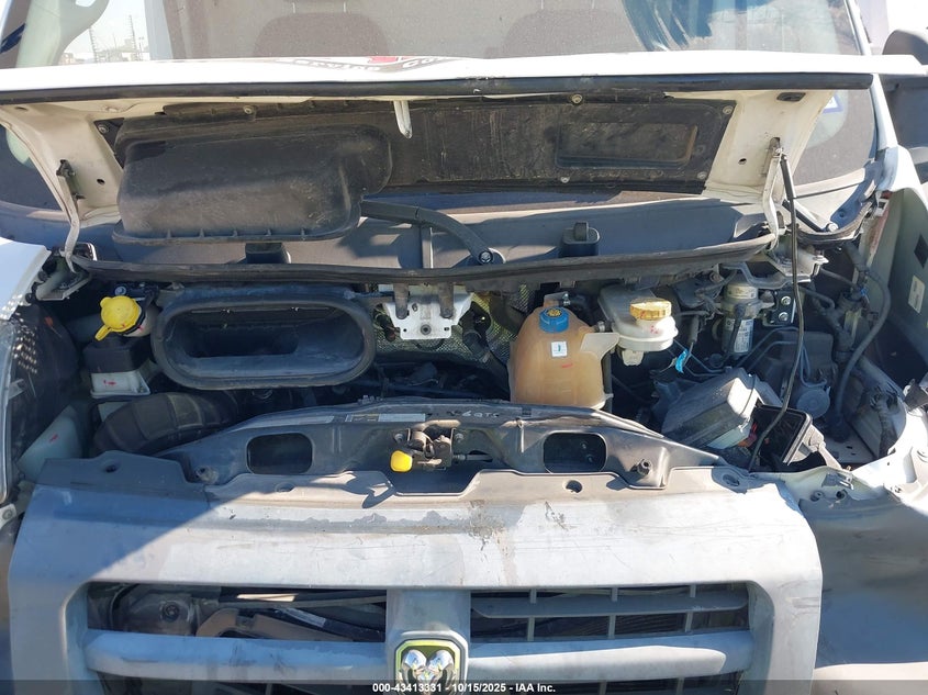 2018 Ram Promaster 2500 High Roof 136 Wb VIN: 3C6TRVCG7JE138725 Lot: 43413331