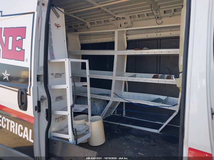 2018 Ram Promaster 2500 High Roof 136 Wb VIN: 3C6TRVCG7JE138725 Lot: 43413331