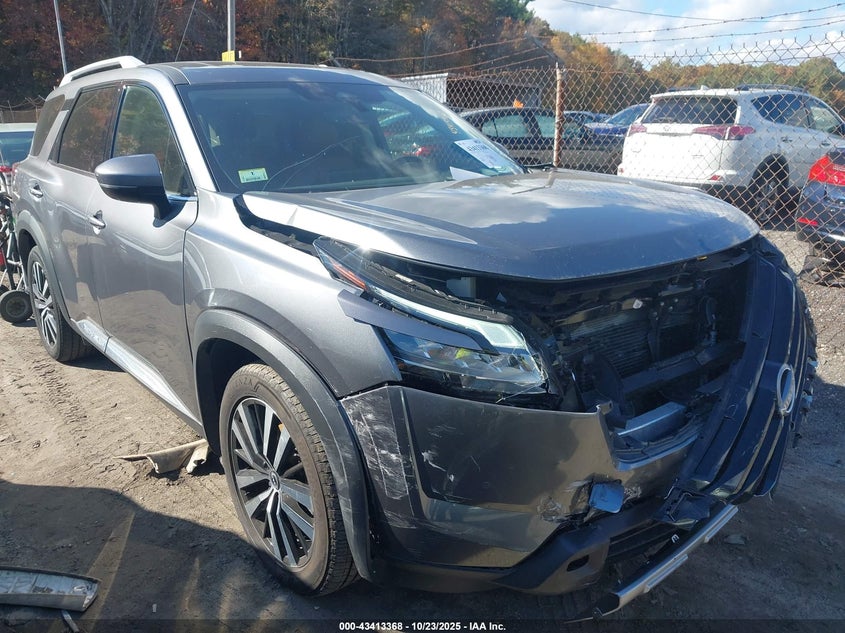 NISSAN PATHFINDER PLATINUM 4WD