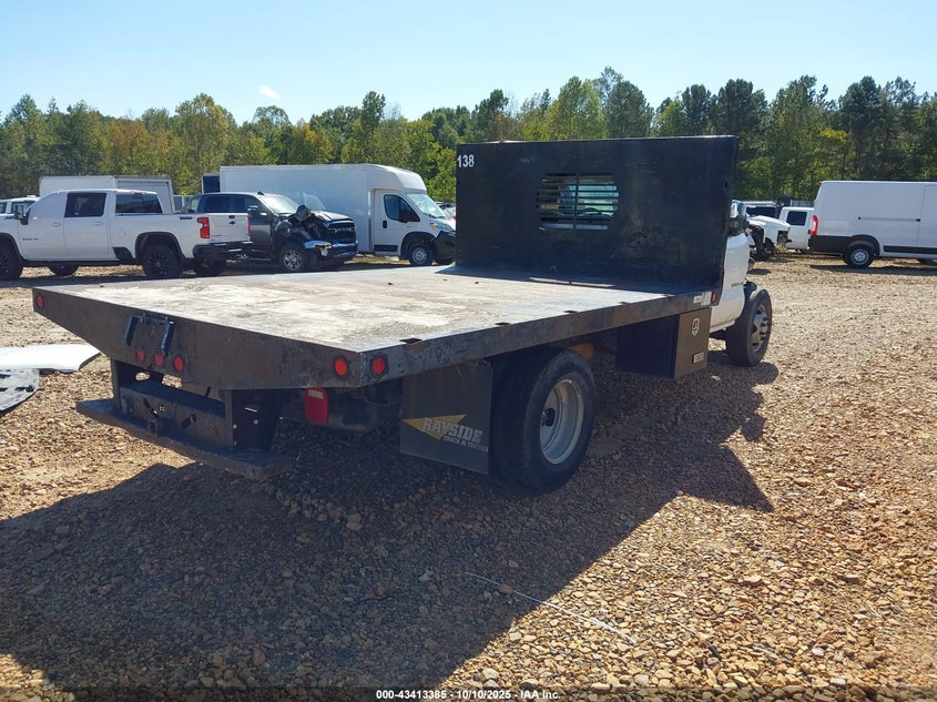 1GB3KYCG0FF124889 2015 CHEVROLET SILVERADO photo no. 4