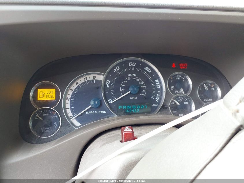 2002 Cadillac Escalade Standard VIN: 1GYEK63N62R135972 Lot: 43413421