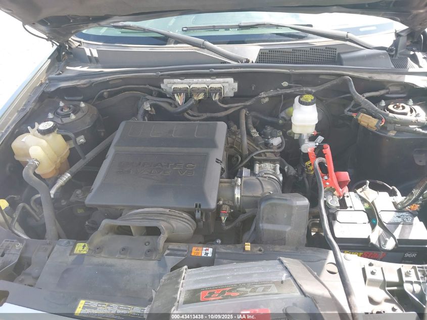 2010 Ford Escape Limited VIN: 1FMCU9EG0AKA73009 Lot: 43413438