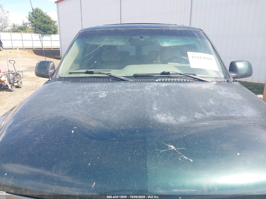 2001 Chevrolet Suburban Lt VIN: 3GNEC16T41G161055 Lot: 43413509