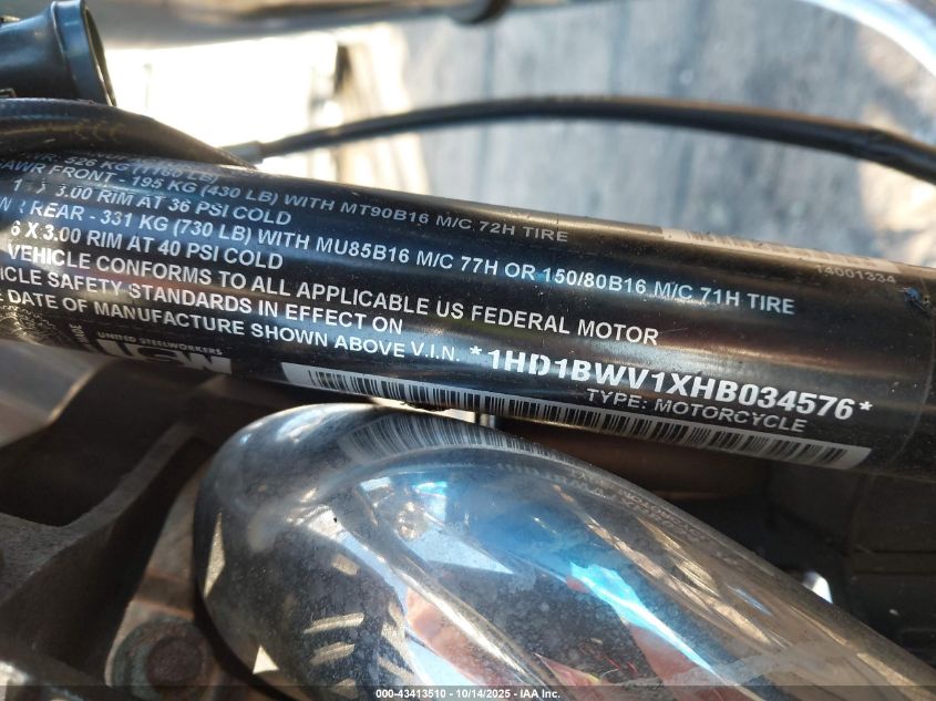 2017 Harley-Davidson Flstc Heritage Softail Classic VIN: 1HD1BWV1XHB034576 Lot: 43413510