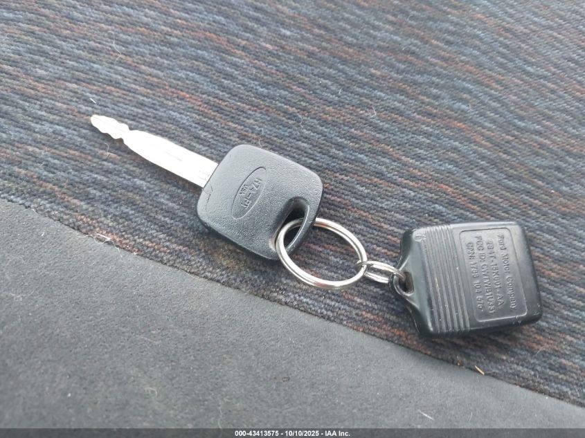 2000 Ford Focus Se VIN: 1FAFP34P2YW240048 Lot: 43413575