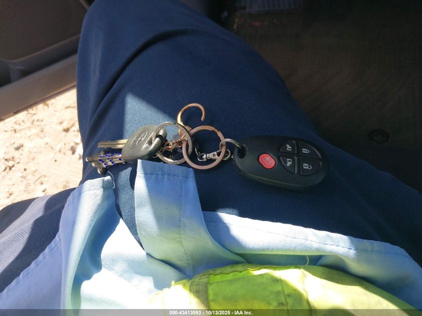 2015 Toyota Sienna Le 8 Passenger VIN: 5TDKK3DC6FS584869 Lot: 43413593