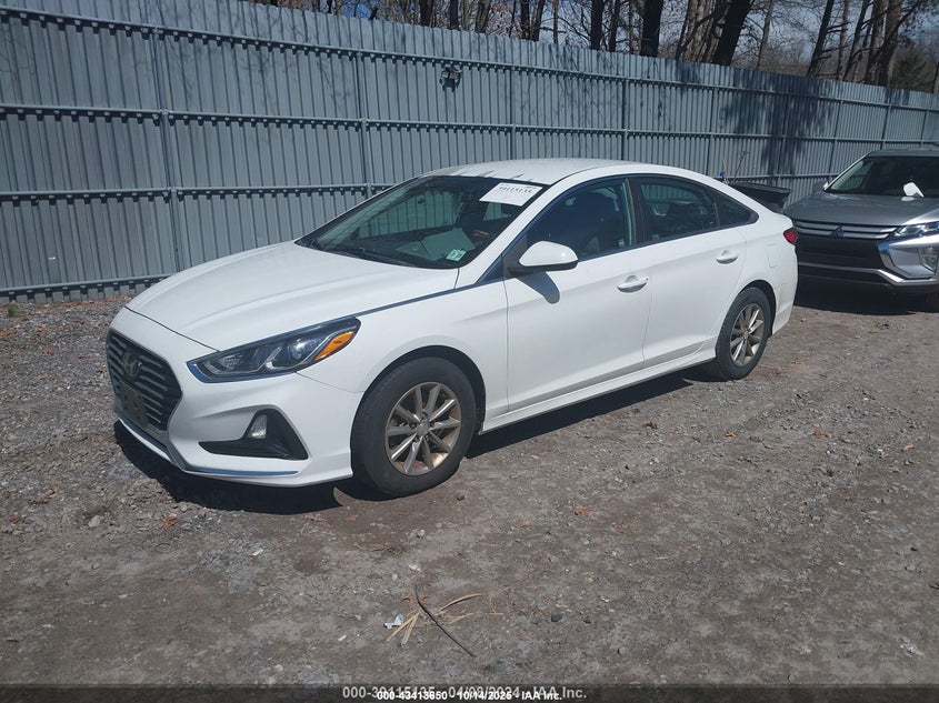 5NPE24AF6JH641376 2018 HYUNDAI SONATA photo no. 2