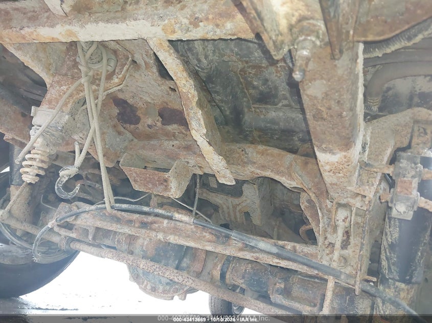 2004 Chevrolet Tahoe Lt VIN: 1GNEK13T94J222989 Lot: 43413669