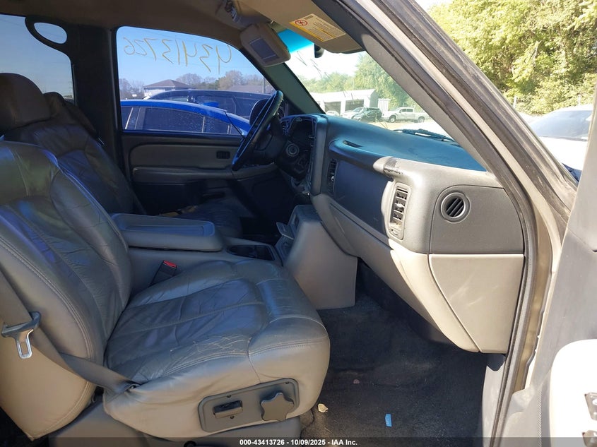 1GNEK13Z82R275069 2002 CHEVROLET TAHOE photo no. 5
