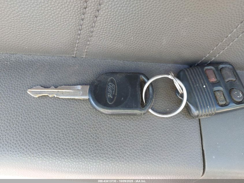 2009 Ford Focus Sel VIN: 1FAHP37N59W232630 Lot: 43413730