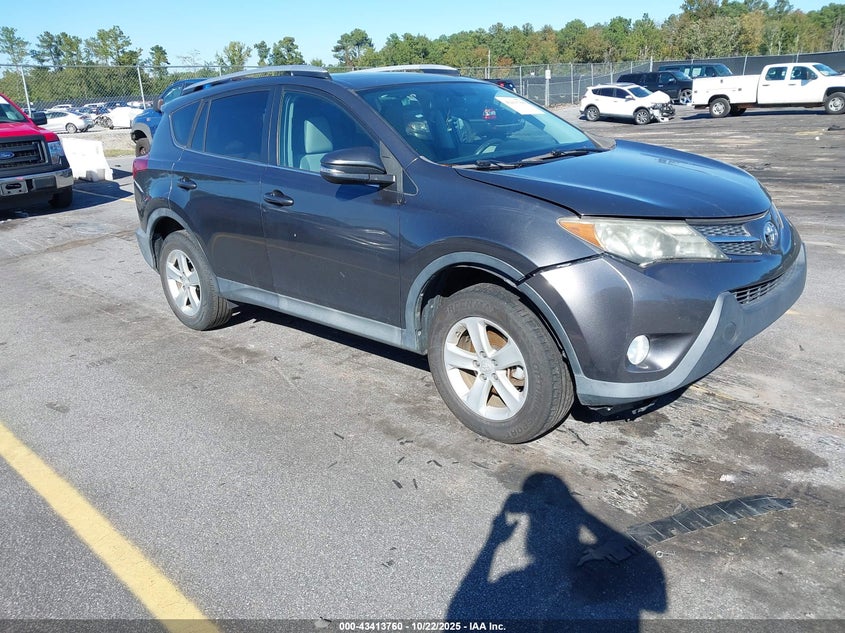 TOYOTA RAV4 XLE