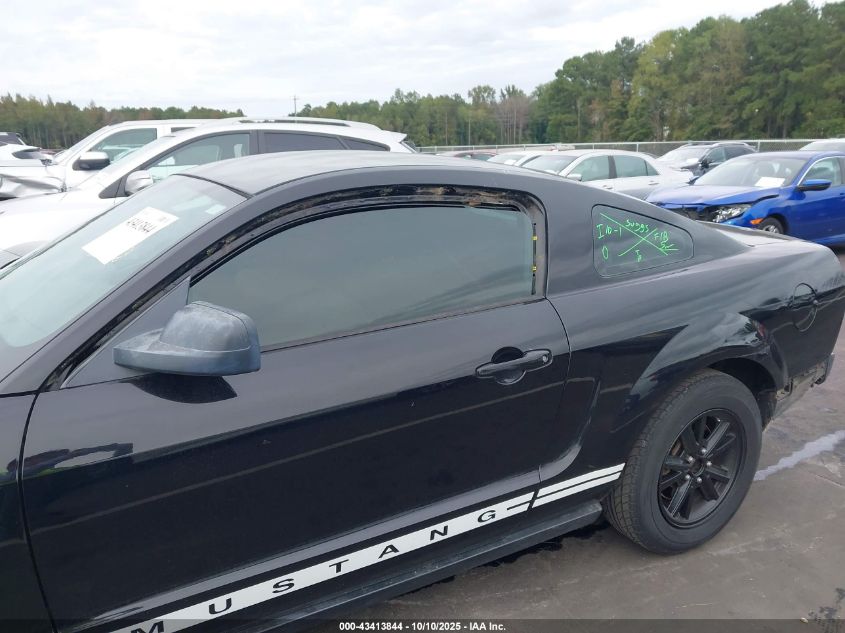 2005 Ford Mustang V6 Deluxe/V6 Premium VIN: 1ZVFT80N455187729 Lot: 43413844